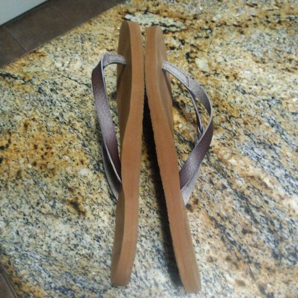 Flojos Brown Flip Flop Sandals Women's Size 9.5 Serenity Soft Comfy Lightweight - Picture 4 of 7